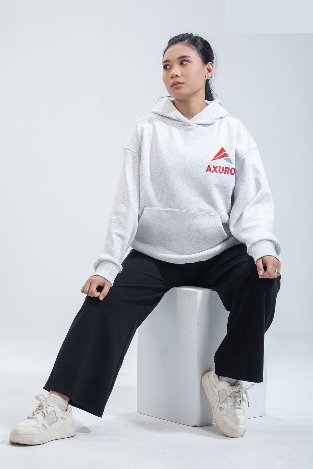 Signature — Female Model